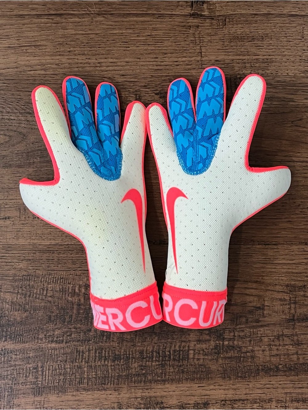 Nike Mercurial Touch Victory Goalkeeper Soccer Gloves ‘White Crimson’ (size 6)